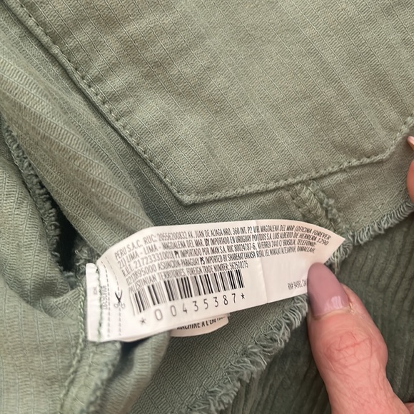 Forever 21 Trendy Cropped Olive Army Green Frayed Corduroy Jacket sz M NWOT cute - Picture 6 of 17